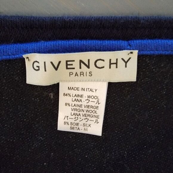 Givenchy Degrade Scarf With Logo in Blue & Black For Unisex - Made in It… - Picture 6 of 16